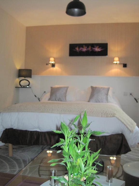 Hotel Restaurant Rive Gauche Bessines-sur-Gartempe Habitación foto