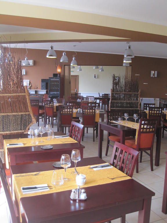 Hotel Restaurant Rive Gauche Bessines-sur-Gartempe Exterior foto