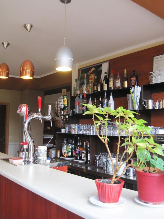 Hotel Restaurant Rive Gauche Bessines-sur-Gartempe Exterior foto